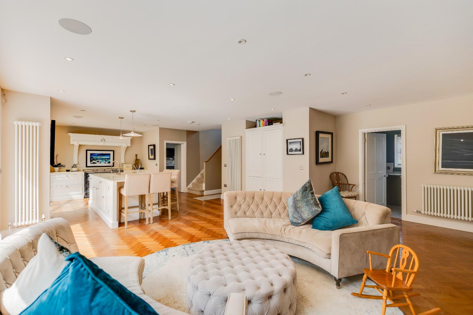 Ty Celyn, 51 Broadway, Llanblethian, Cowbridge, CF71 7EX